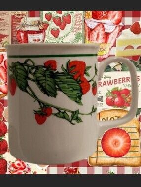 Vintage Curzon Strawberry Pattern Coffee Mug